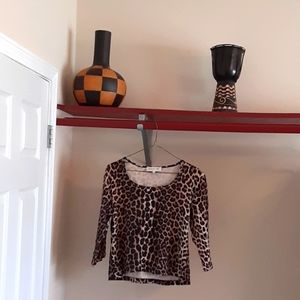 Jones New York women's cheetah blouse size petite